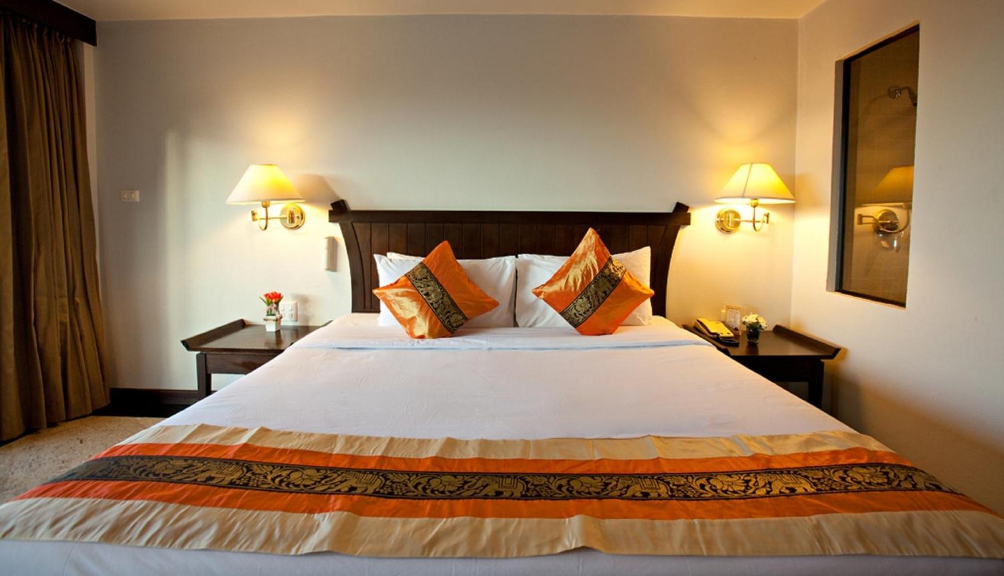 C & N Resort And Spa - Sha Extra Plus Patong Room photo